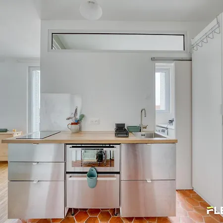 Bright Near Parc Des Buttes-chaumont Apartment *